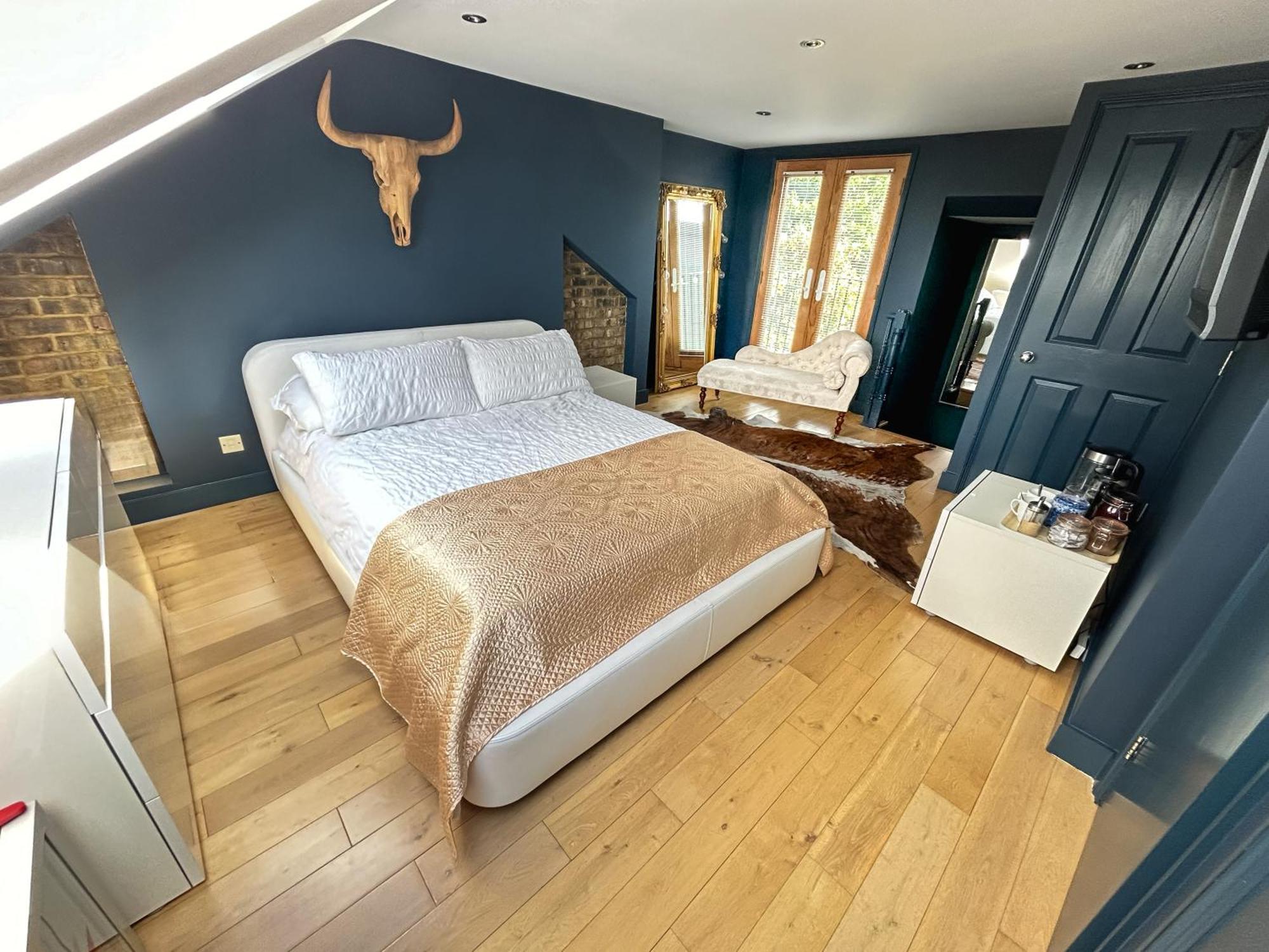 The Crown Loft Ensuite Luxury Accomodation 泰晤士河畔京士顿 外观 照片